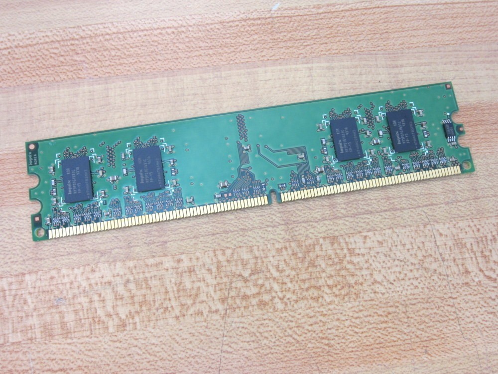 Hynix 512MB 1Rx16 PC2-5300U-555-12 Module HYMP164U64CP6-Y5 AB