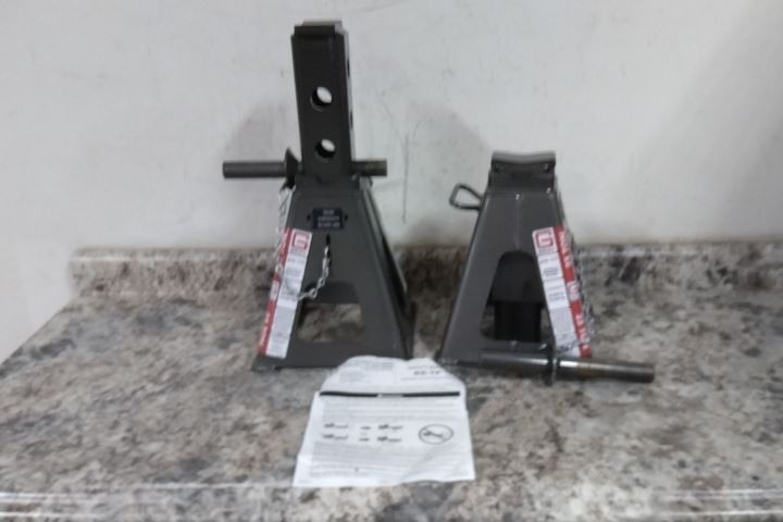 Gray 25TF Stands 2 Pk 25 Ton Load Cap 20 In Max Extended Height Jack Stand