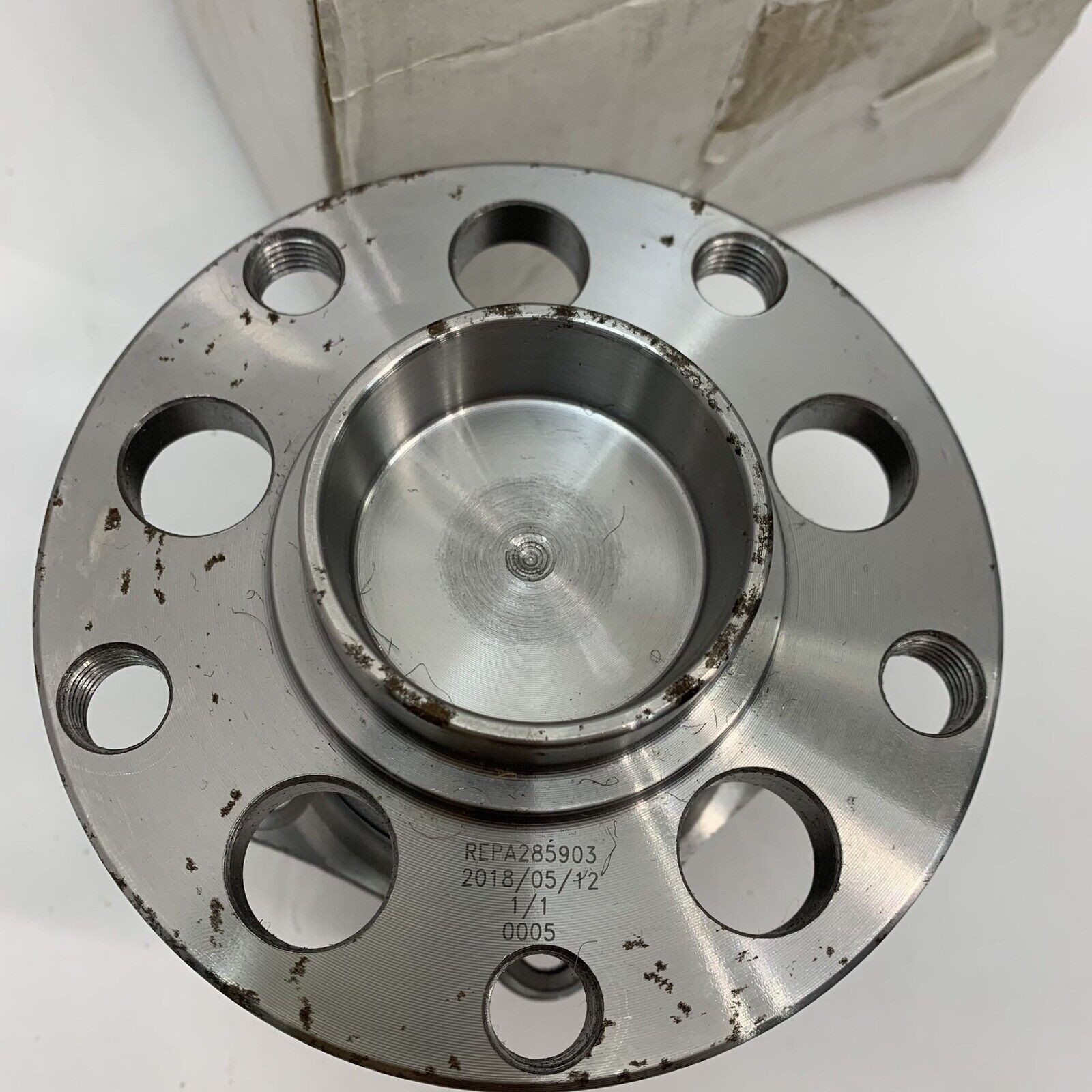 Wheel Hub Assembly with Bearings for Volkswagen Passat Audi A6 In Box