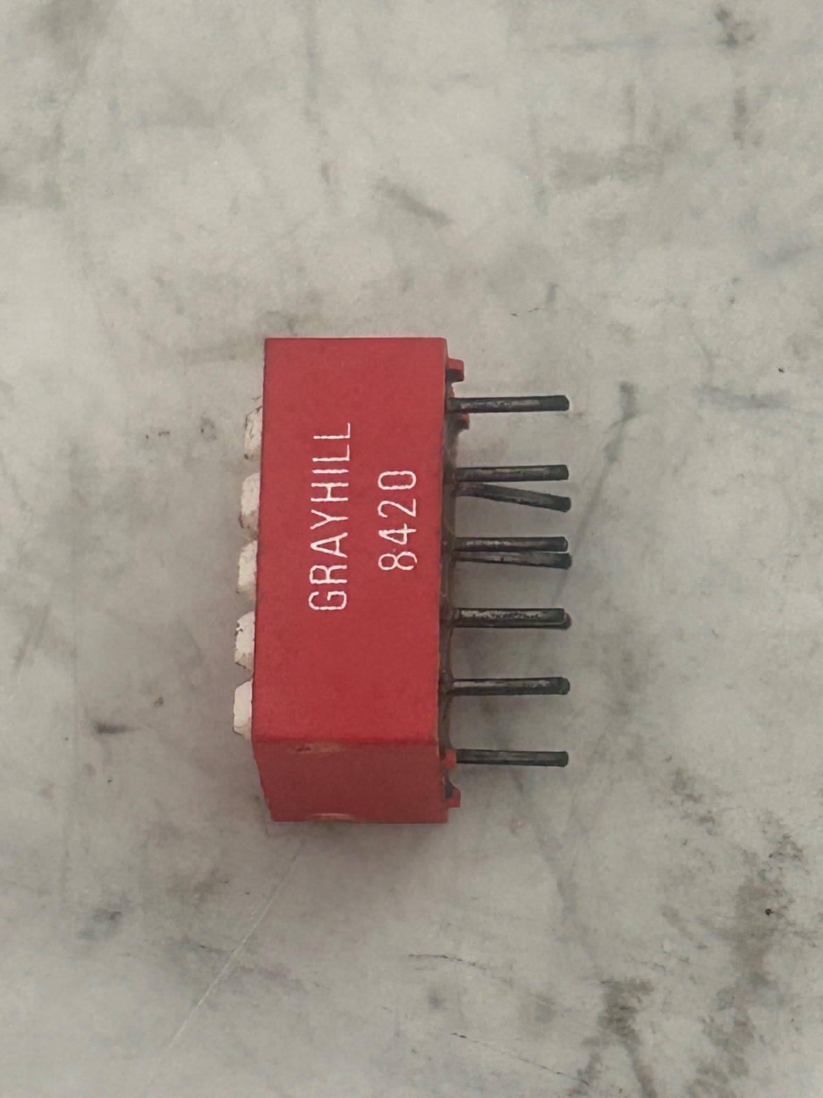 Grayhill 8420 6-Position DIP Switch Module 76SB05 Through-Hole PCB Lot of 24