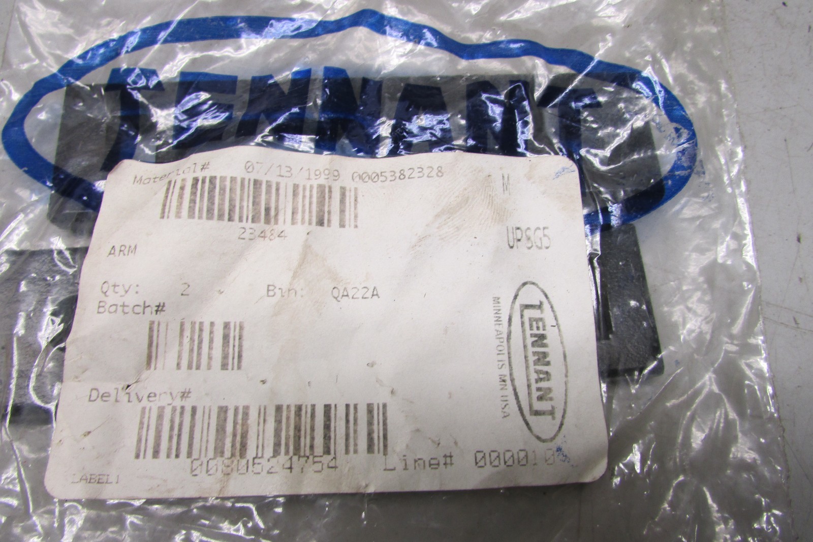 Tennant 23484 Arm Lot of 2!