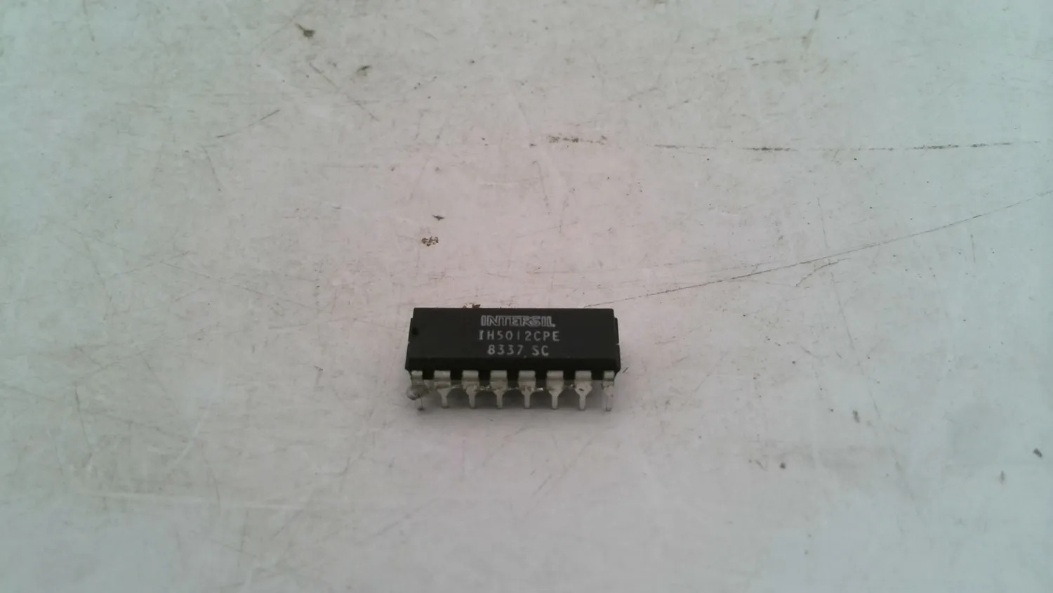INTERSIL IH5012CPE 8-CHANNEL ANALOG MULTIPLEXER DIP IC