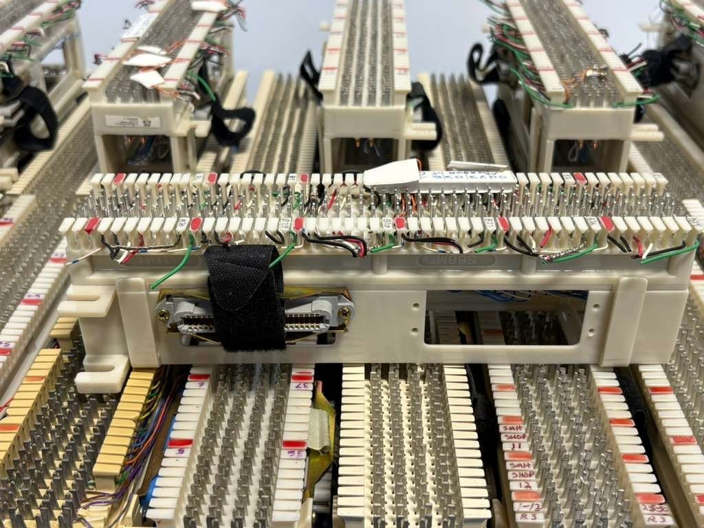 *LOT OF 42* The Siemon Company 50 Pair Punch Down Block Part S66M1