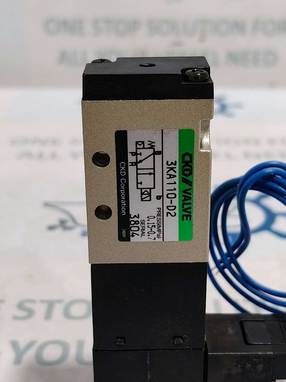 CKD 3KA110-D2 Pneumatic Solenoid Valve with Coil AC100V Press 0.15-0.7MPa