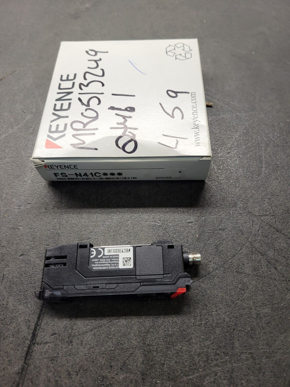 Keyence FS-N41C Sensor.