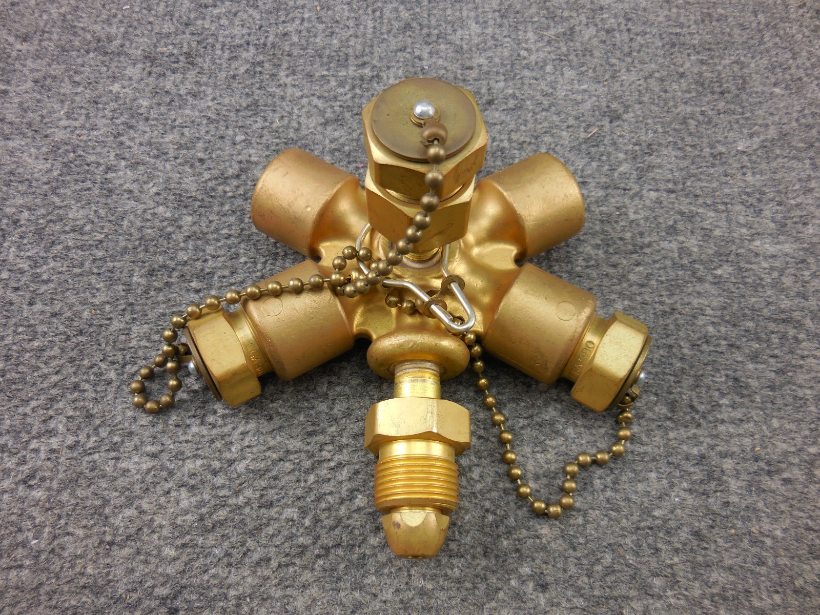Unused Western Enterprises Manifold Block Brass Argon Splitter CGA 580