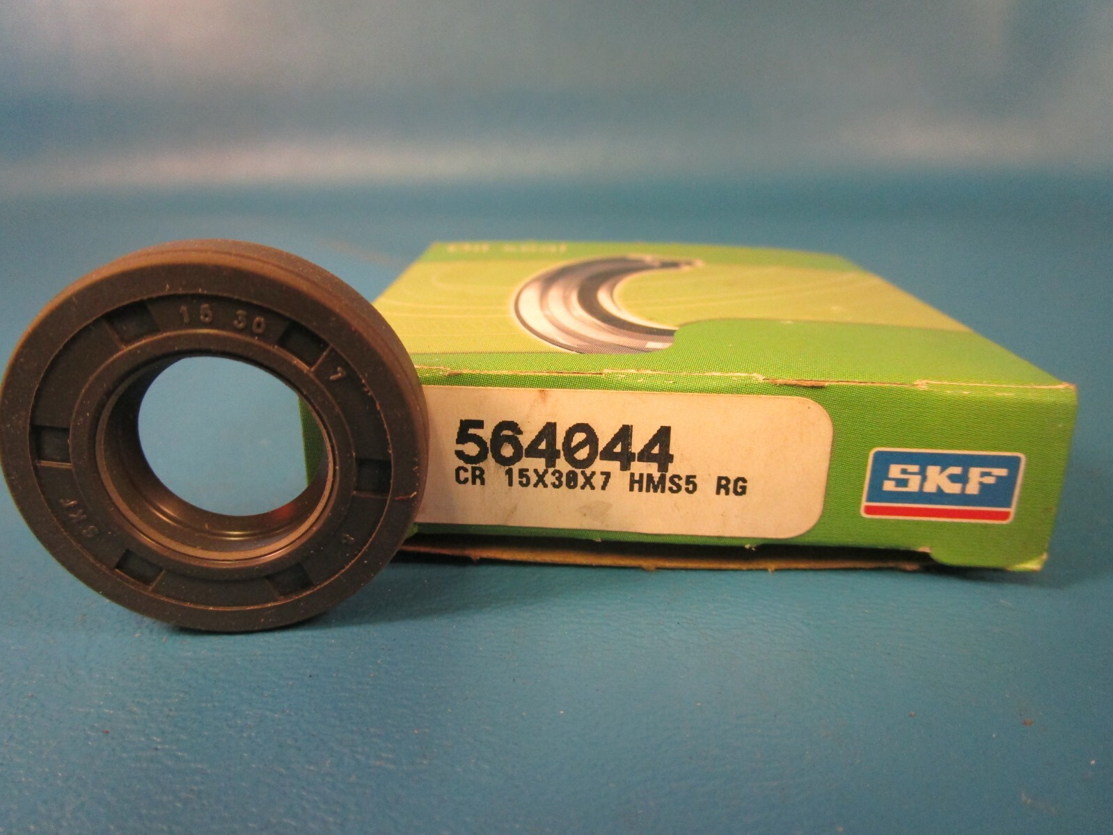 SKF 564044 Single Lip Oil Seal 15X30X7 HMS5 RG (Chicago Rawhide)