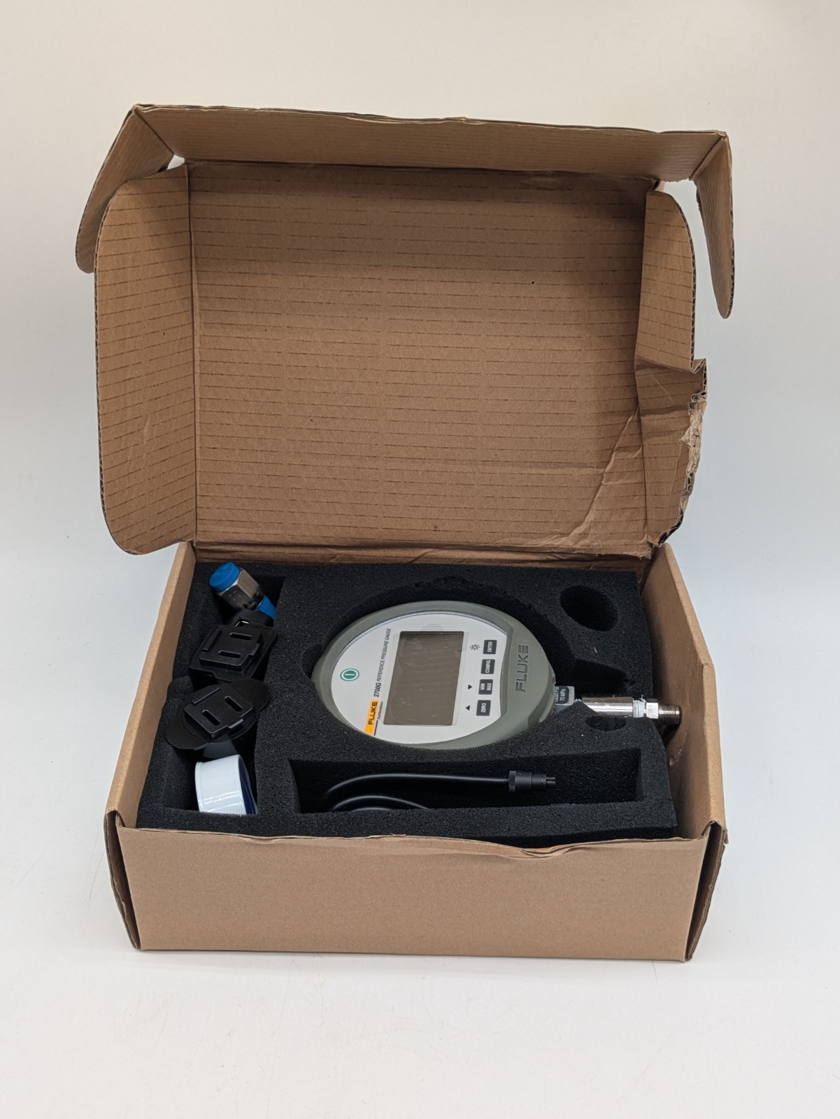 Fluke 2700G-G70M Reference Pressure Gauge 10000 PSI / 70 MPa