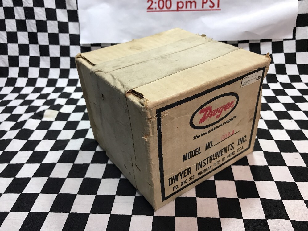 Dwyer differential pressure transmitter gauge 0-5 WC, 603-4, SHIPSAMEDAY#1641AE