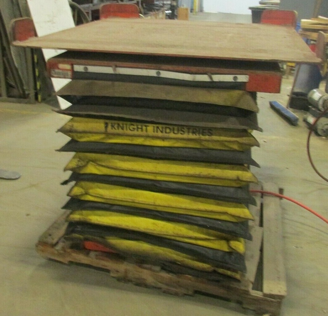 Airlift 4000 LB Capacity Knight Table ~51″ x 49″ Table 46203.5LR