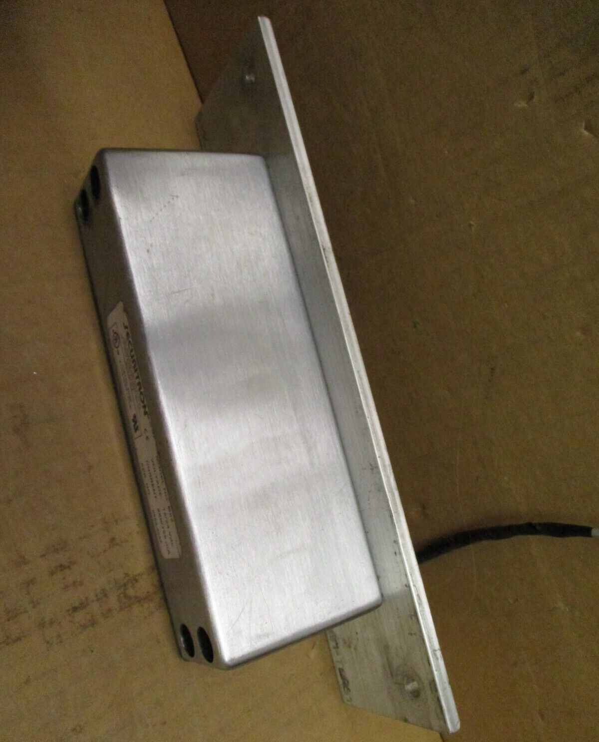 Securitron M62 12/24 VDC Magnalock Door Access 2K08 Auxiliary Lock A5783LR