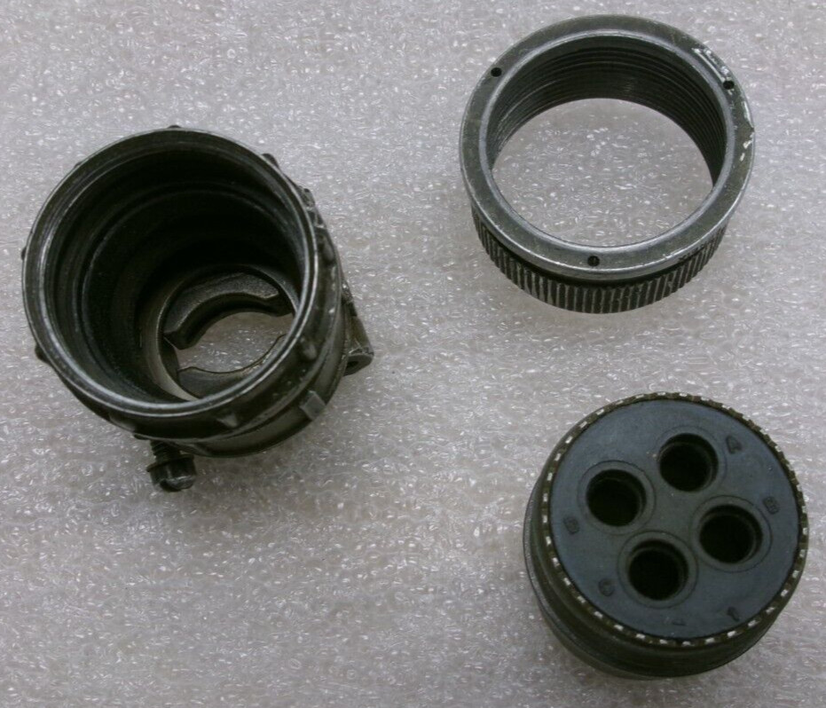 ITT CANNON BENDIX VEAM 22-22 4-Pin Circular Socket Connector Shell Kit #663FF
