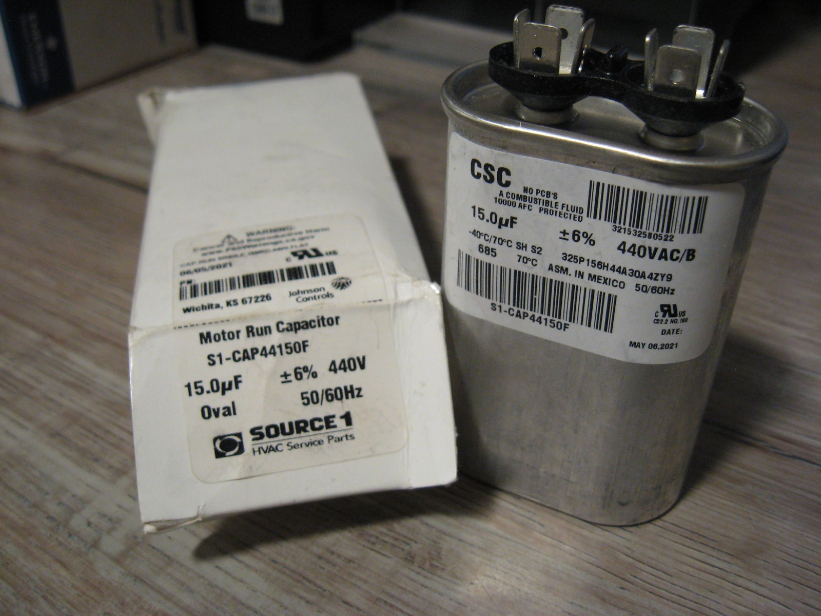 NEW York S1-CAP44150F Oval Run Capacitor 15 MFD 440V 60Hz