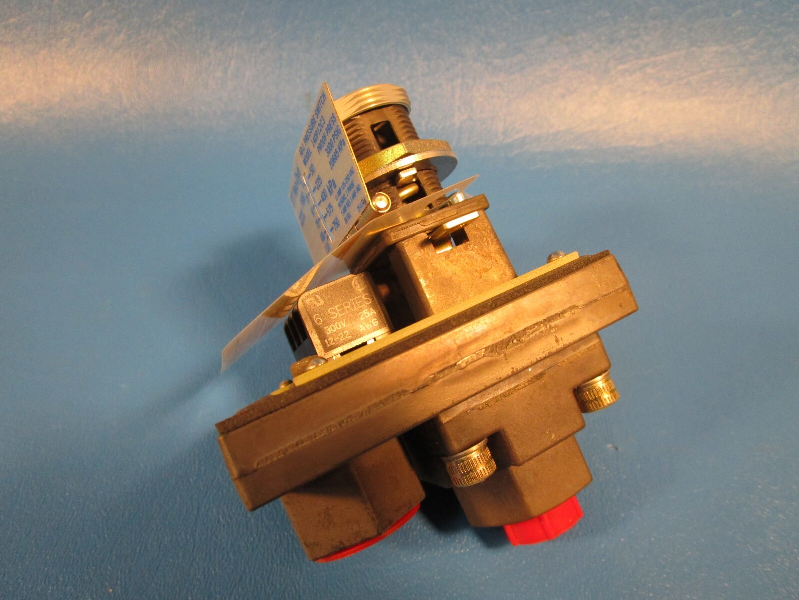 ITT Neo-Dyn 140P12C3 ADJ. Pressure Switch