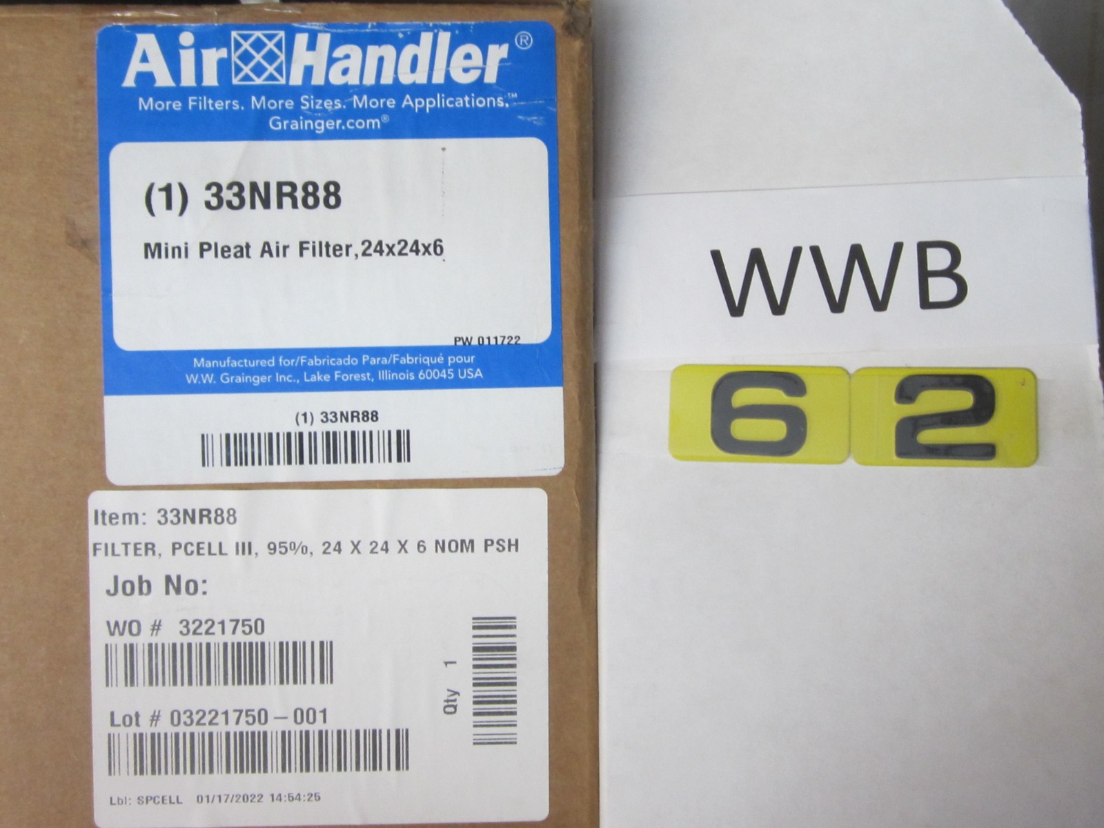 AIR HANDLER 33NR88 MINI PLEAT AIR FILTER 24X24X6 , NOS