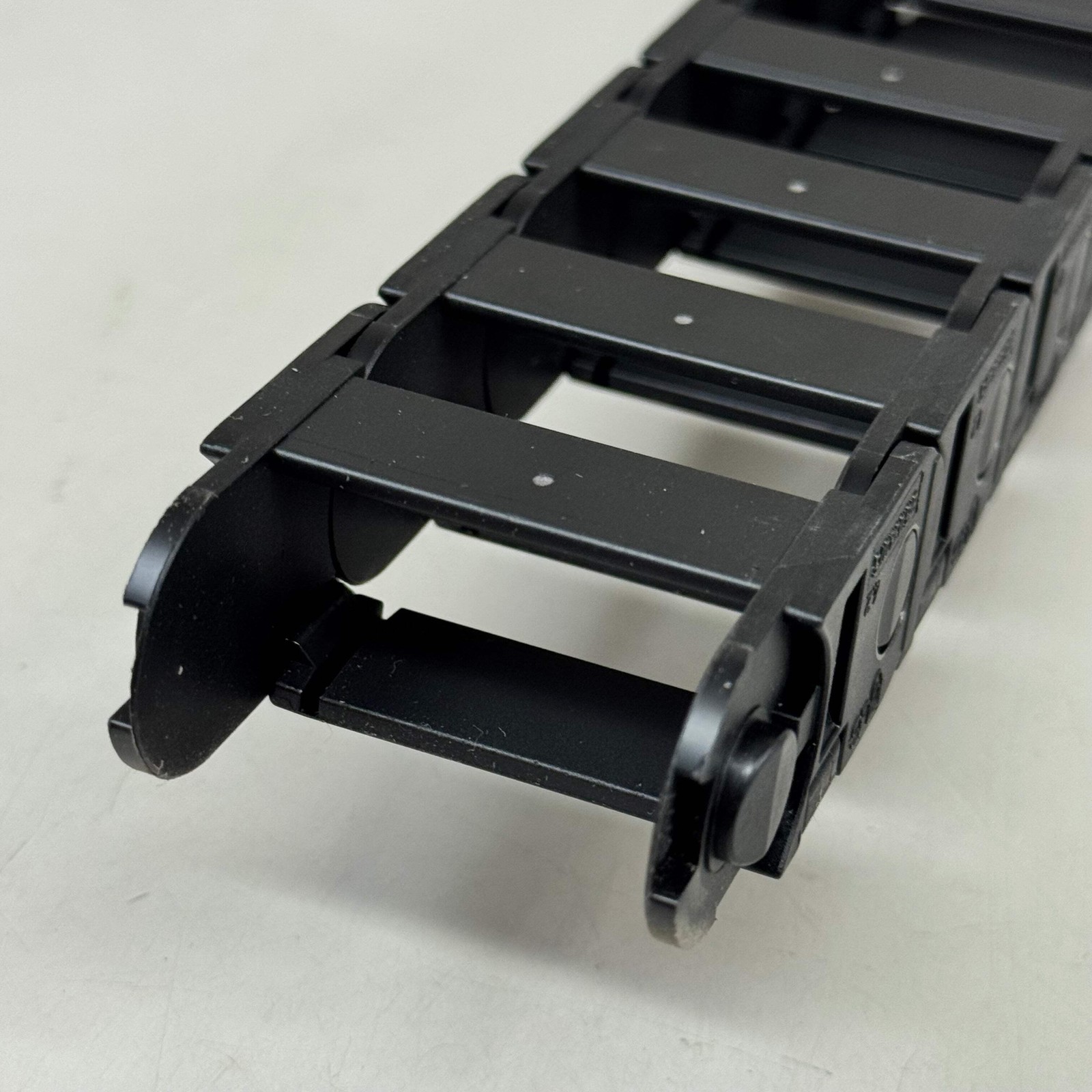 IGUS (10pack) Cable Chain/ Wire Duct 3.30 Ft Black B15.038.075.0