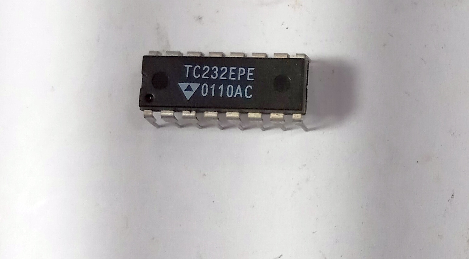 1 NEW TELECOM TC232EPE DUAL RECIVIER/TRANSMITTERS MICROCHIP NNB ***MAKE OFFER***