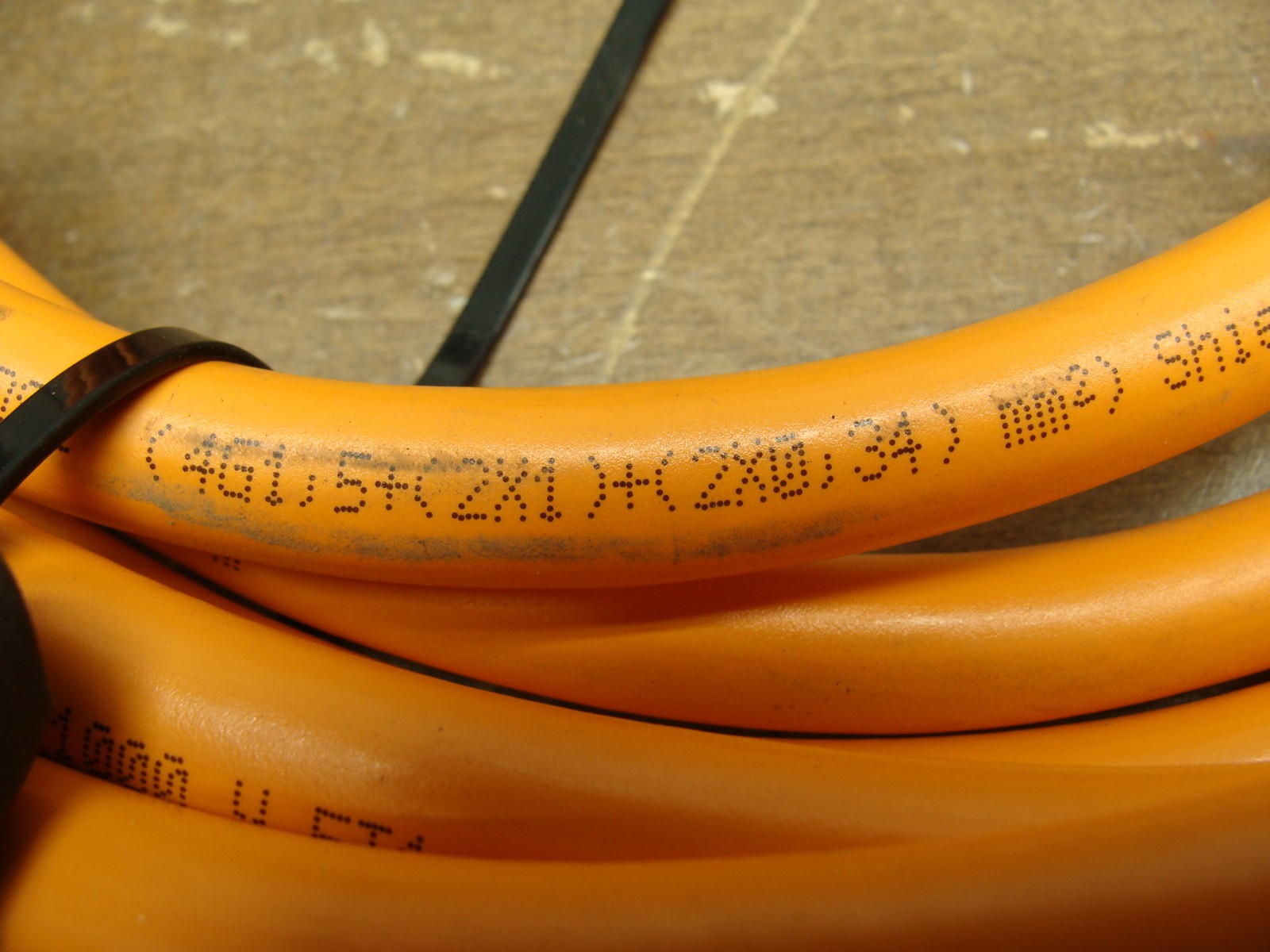 KOLLMORGEN HYBRID SERVO CABLE AKD CCJ1A2-015-006-00 HIPERFACE DSL/SFD3 240V 6A