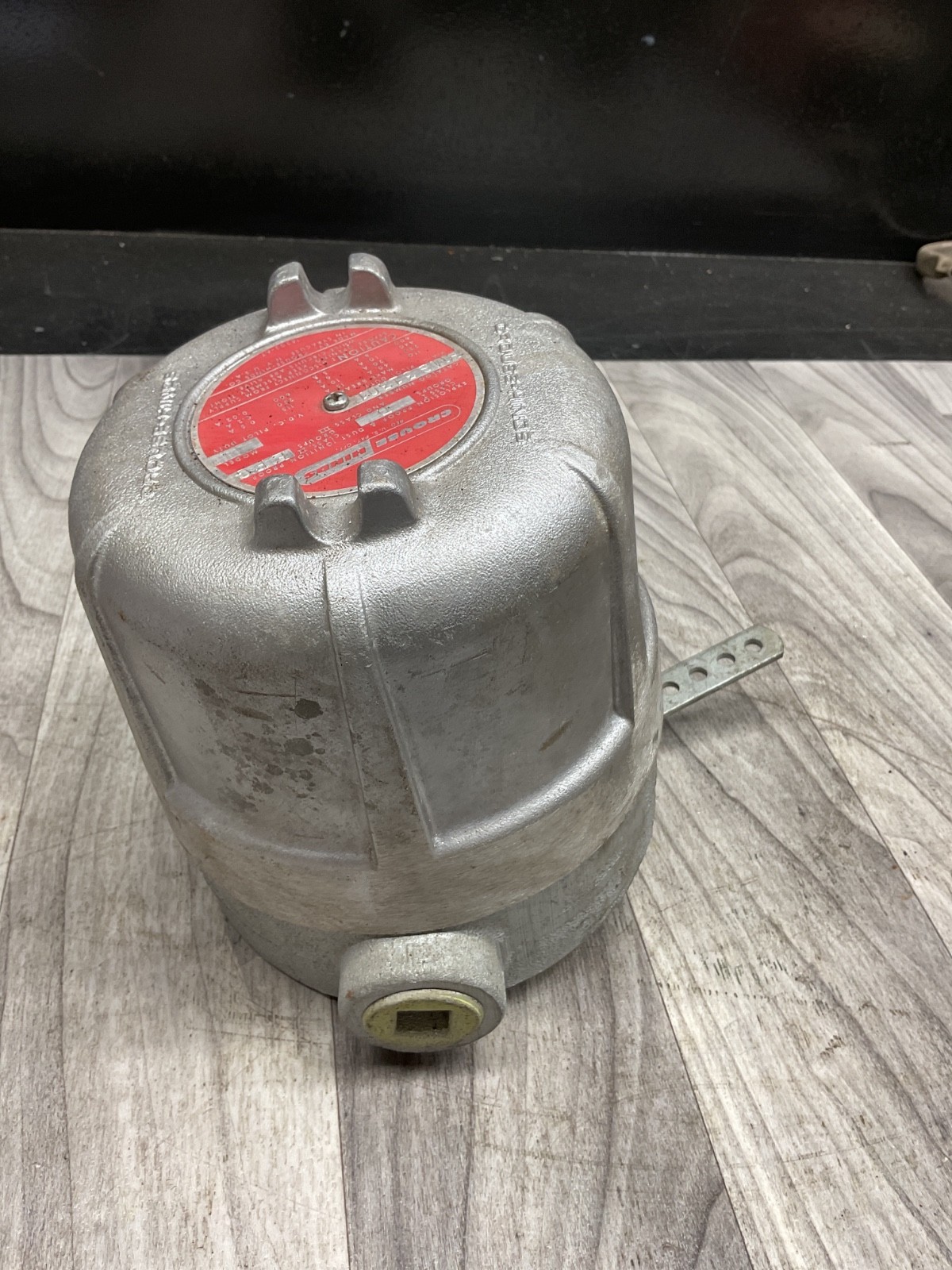 Crouse-Hinds EMS31301 Explosion Proof #4011D112PR5SI