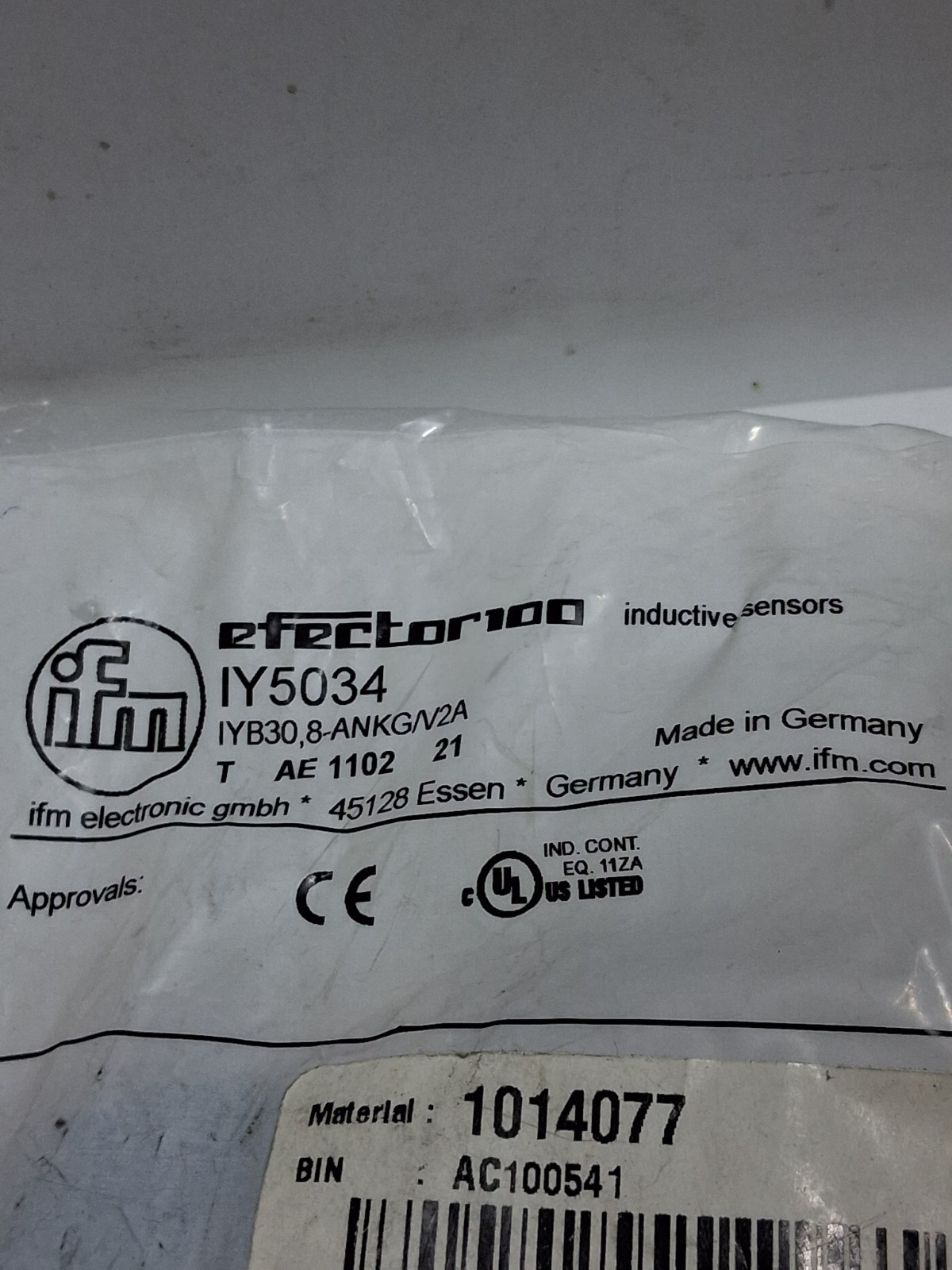 IFM IYB30,8-ANKG/V2A PROXIMITY SENSOR (IY5034) 0.8MM SEN 10-36VDC NIB