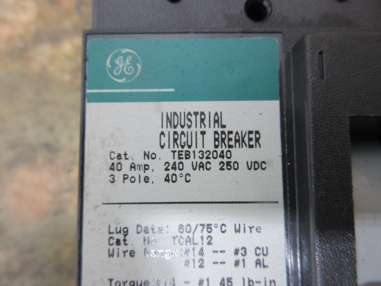 1996 HAAS VF-1 CNC VERTICAL MILL TEB132040 GE INDUSTRIAL BREAKER ON OFF