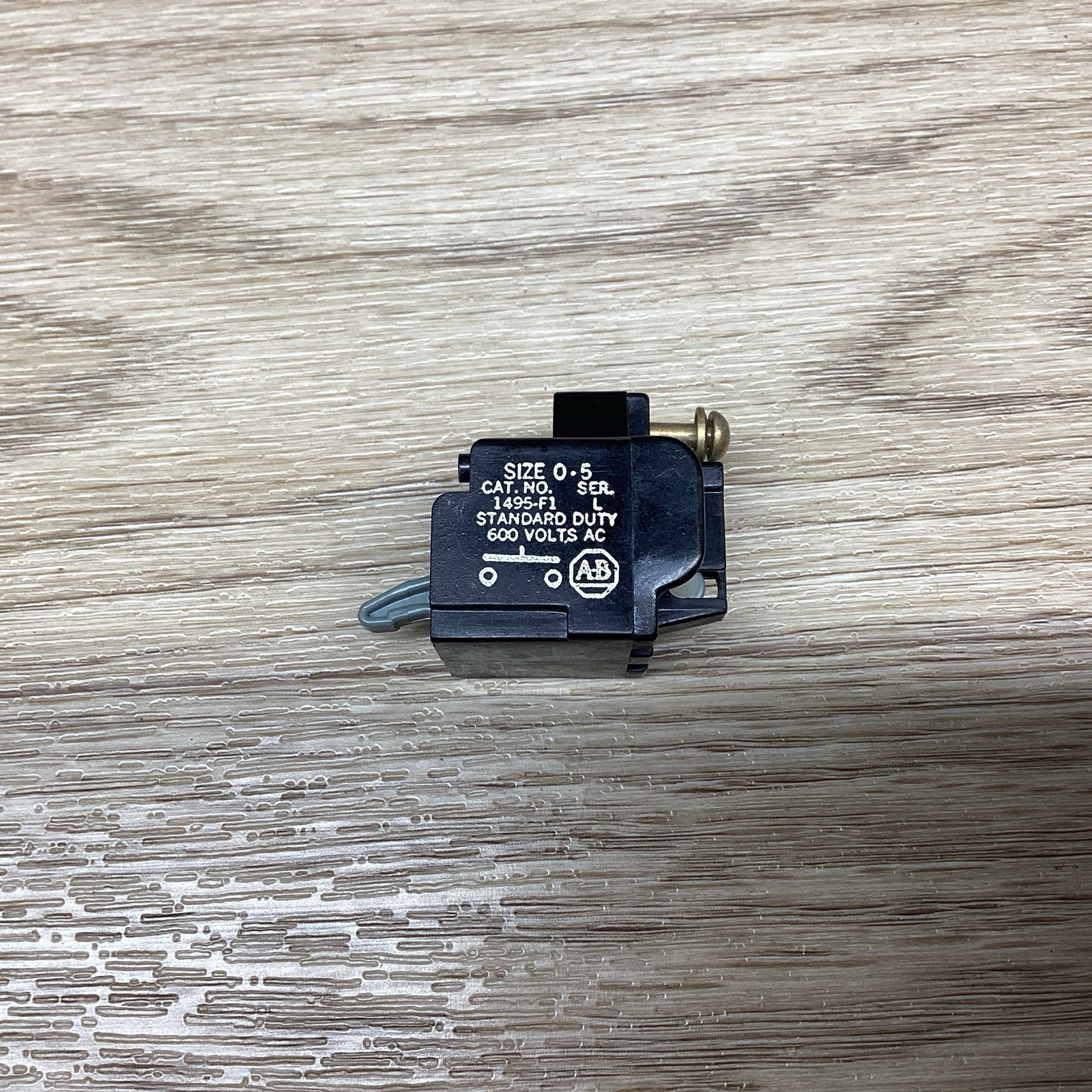 ALLEN BRADLEY SIZE 0-5 1495-F1 SER. L 600V AUXILIARY CONTACT #818PT147*CO