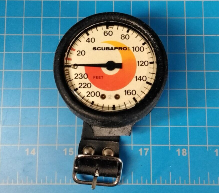 SCUBAPRO 230′ SCUBA DIVING DEPTH GAUGE 4220-01-232-7767 28-061-000