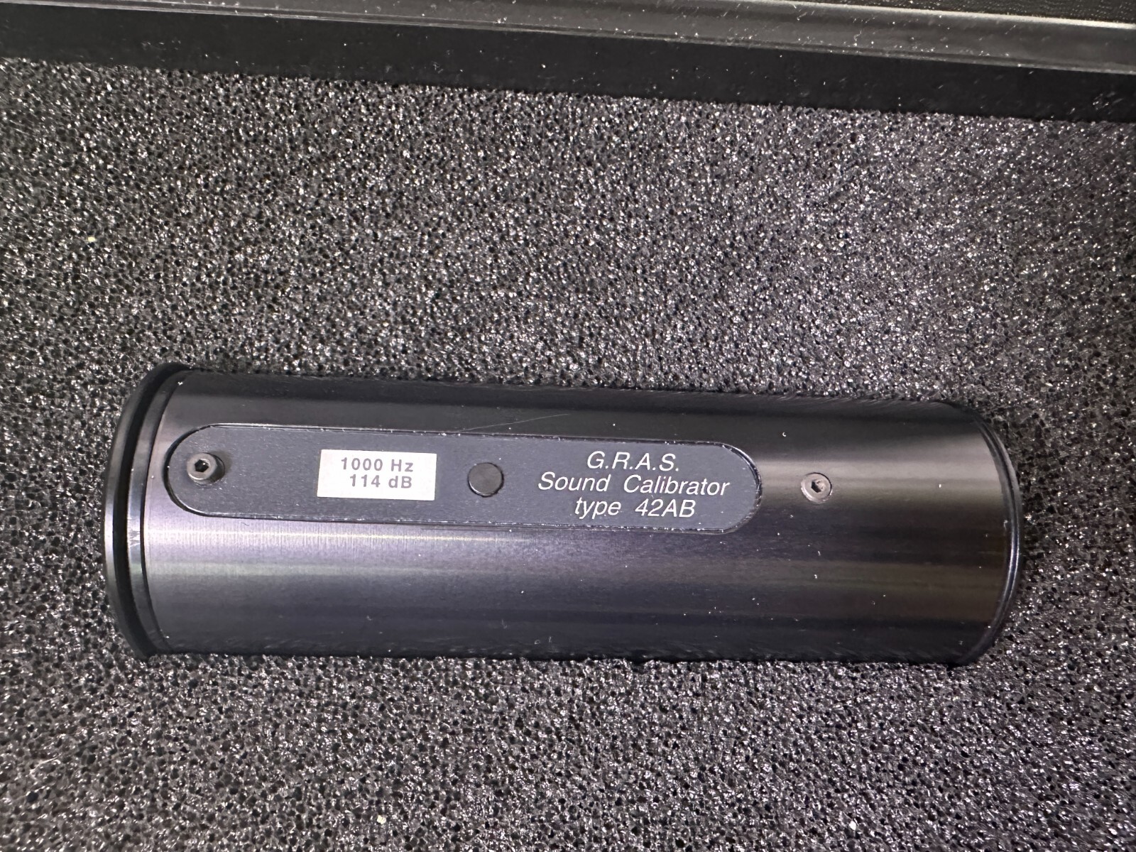 G.R.A.S. Sound & Vibration Sound Calibrator 42AB 114.0 dB 1000 Hz Class 1