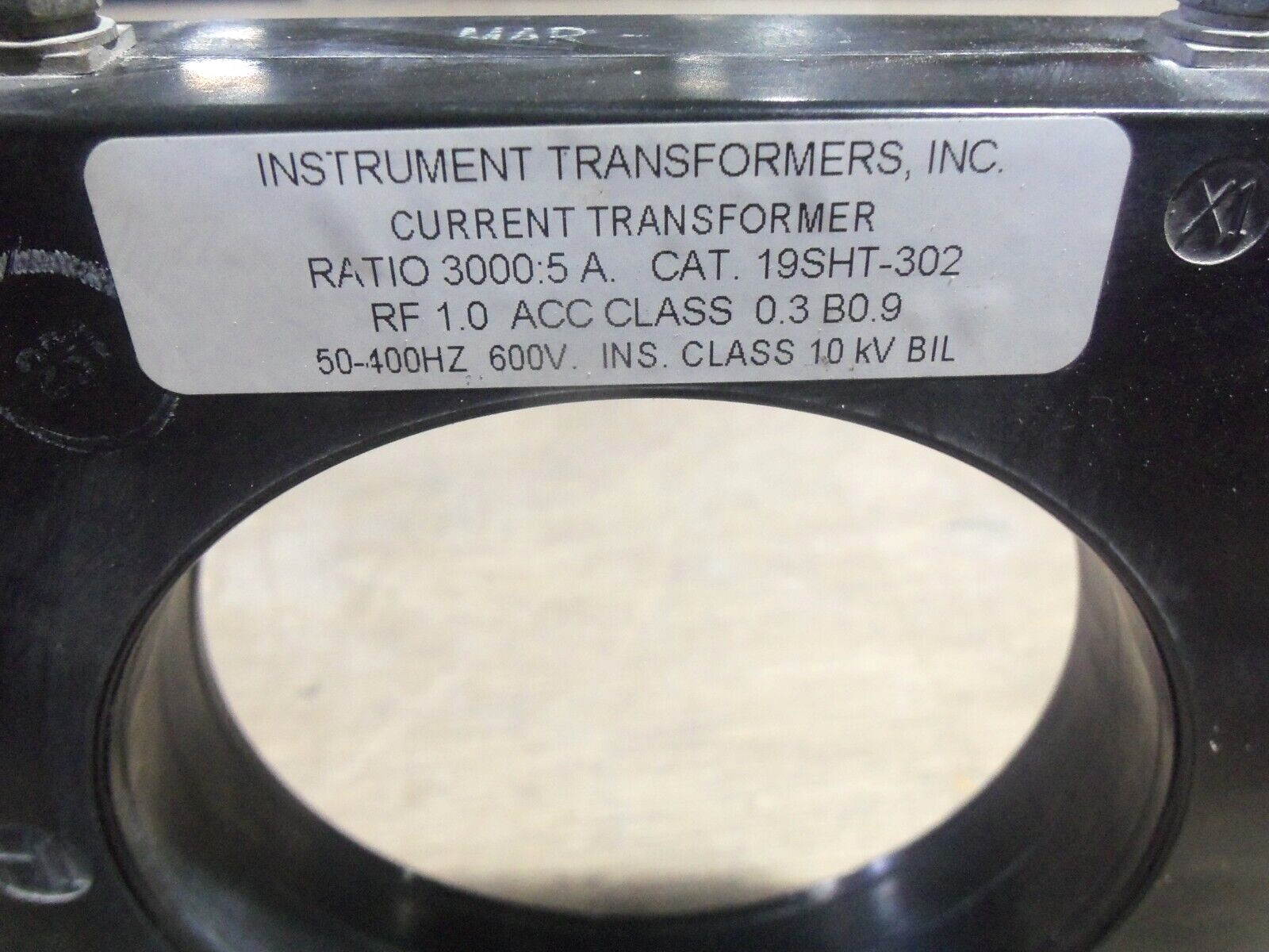INSTRUMENT TRANSFORMERS 19SHT-302 CURRENT TRANSFORMER RATIO:3000:5A RF 1.0 ACC