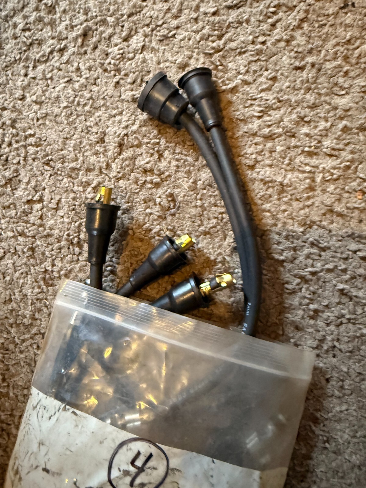 NOS OEM NEW LOT of 3 Clark Forklift Hand Truck Spark Plug Connector wires 913628