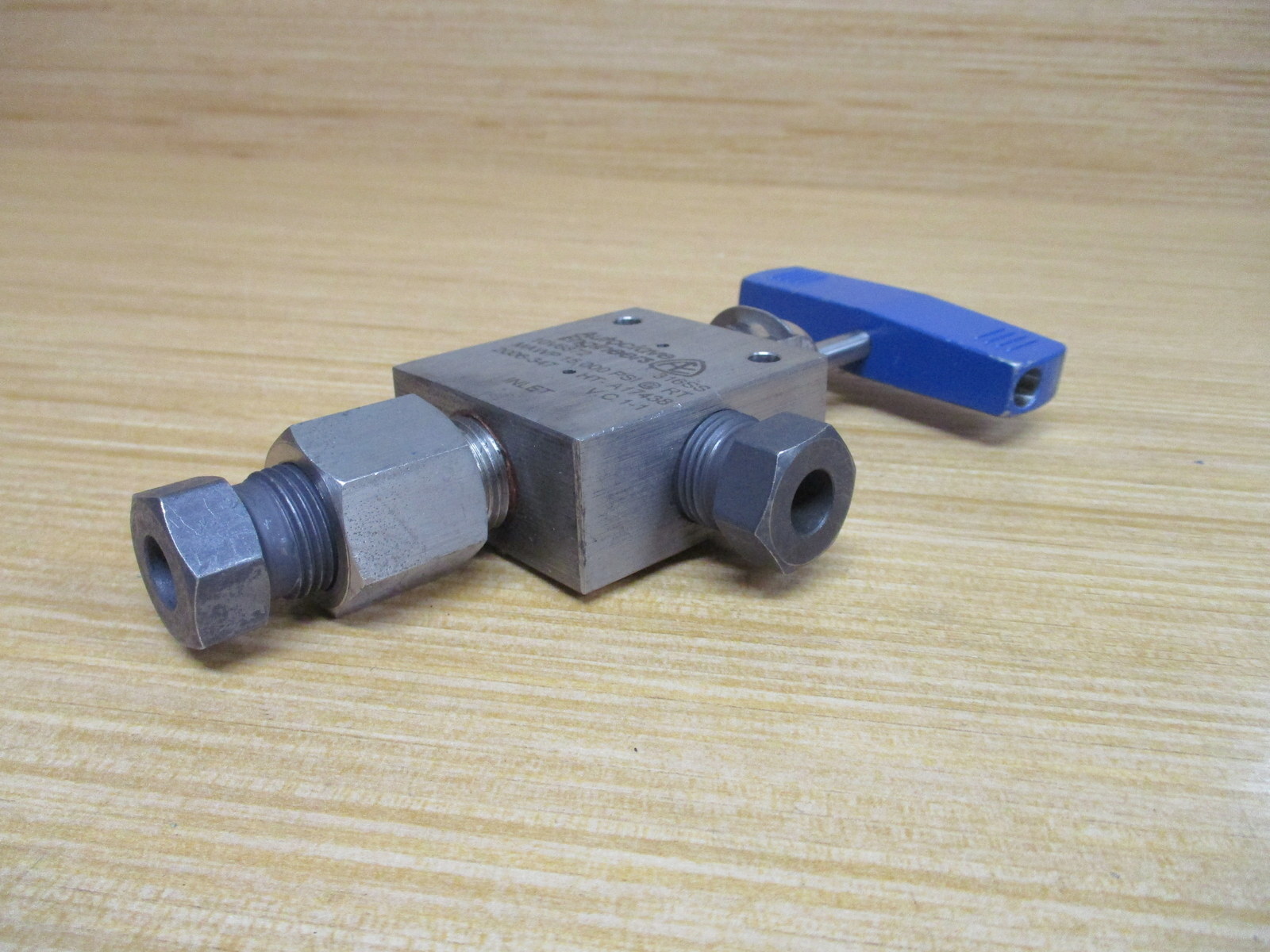 Autoclave Engineers 10V6872 Parker Needle Valve 15,000 PSI