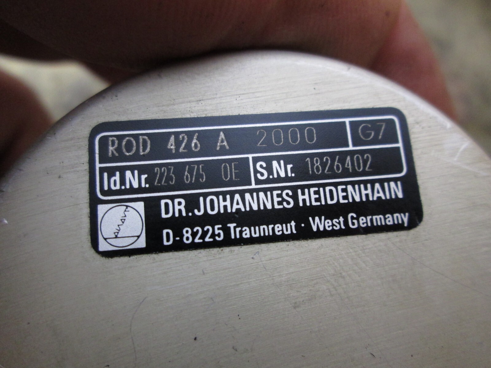 HEIDENHAIN ENCODER ROD 426 A 2000 G7 ID.NR.223 675 0E 1826402 EACH 1