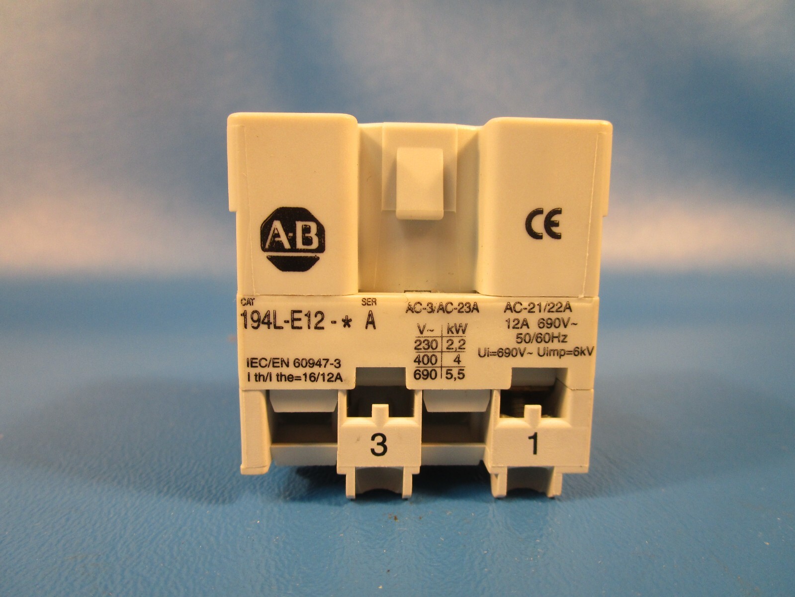 Allen Bradley 194L-E12-1751, Load Switch, 12 AMP, 230-690 V, POLE, OFF-ON 90 DEG