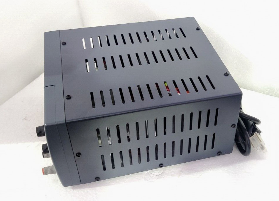 Extech 382213 DC Regulated Power Supply