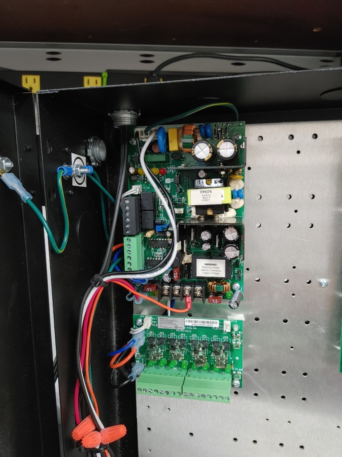 LIFESAFETY POWER FP075-D8PE2M Multi Output Power Supply Charger Enclosure