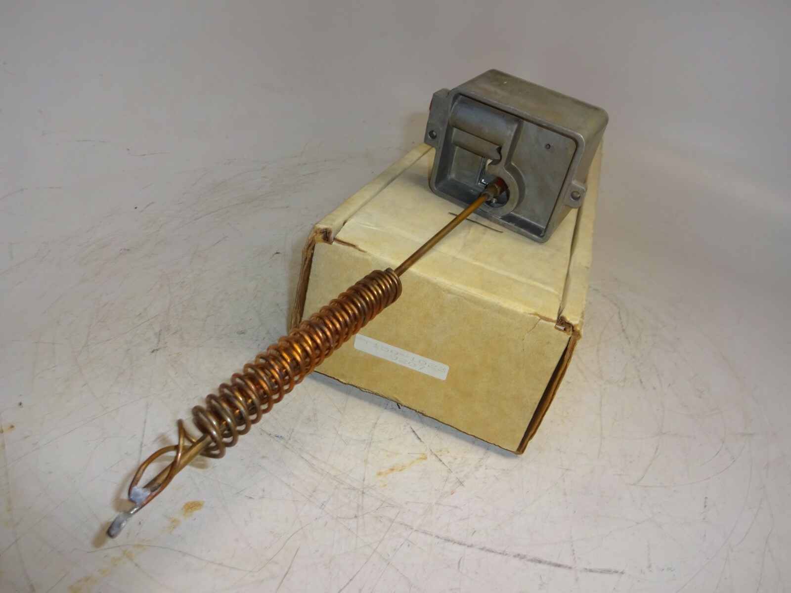 Robertshaw T150-1023 Temperature Controller 0-100