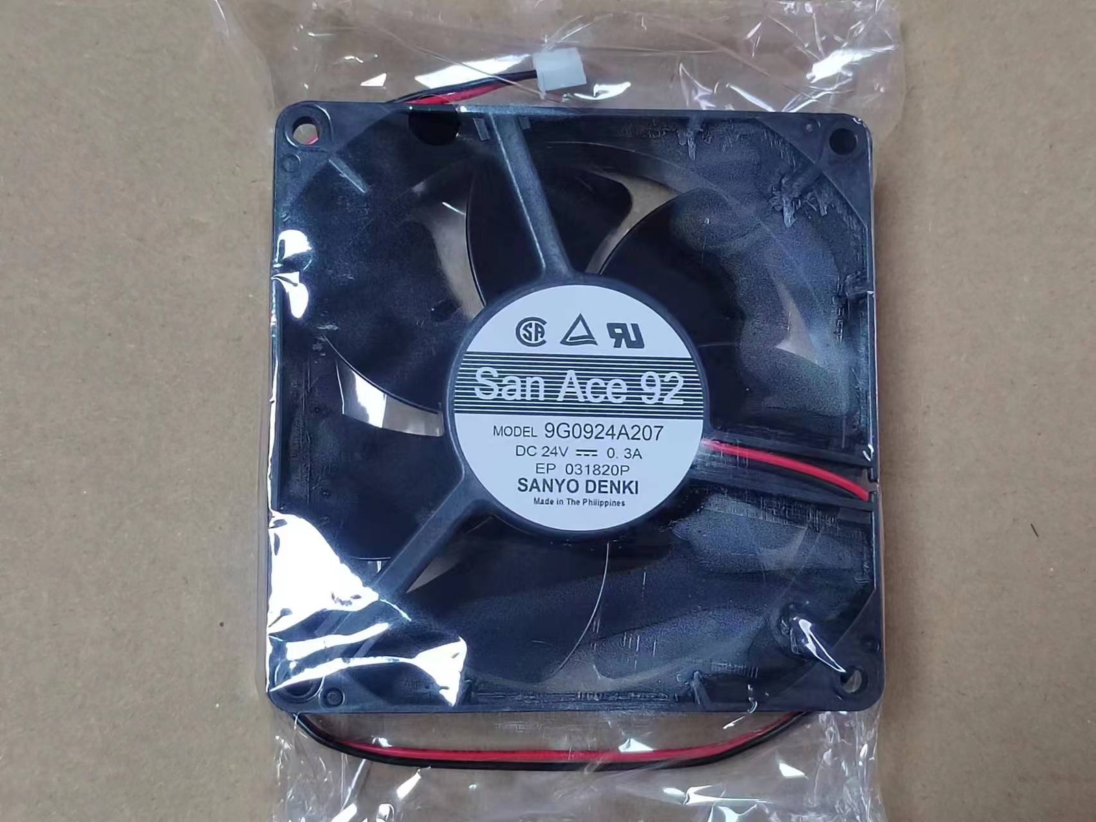 1 pcs Sanyo 9cm 9G0924A207 24V 0.3A inverter cooling fan 2PIN