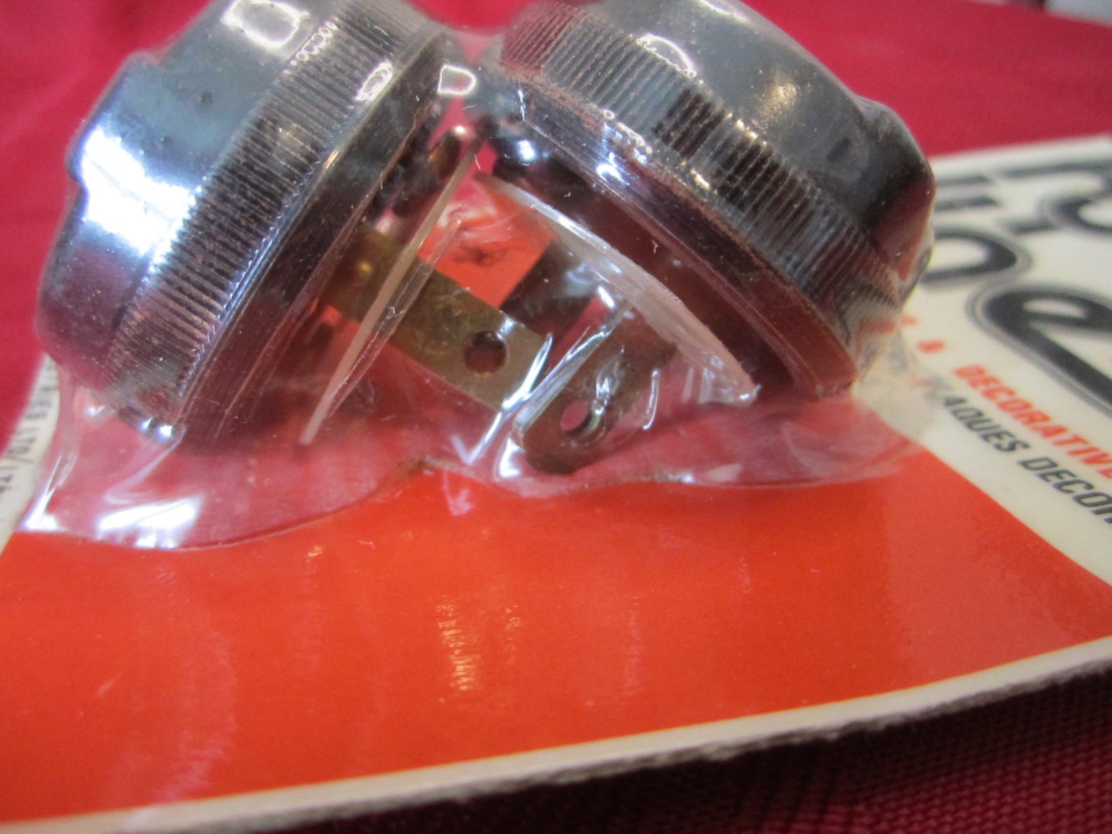 NOS GEM Bakelite Tri-Tap w/Prongs Electrical Plug Rubber Connector Cord Clamp