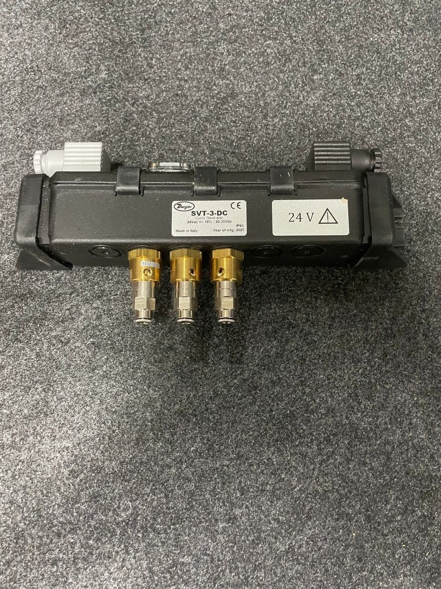 DWYER Solenoid Valve Enclosure with Timer, 24 VDC, 3 Valves 24V SVT-3-DC