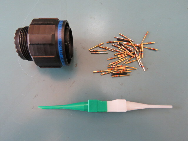 AMPHENOL D38999/26ZD35PA Qty of 1 per Lot 37 Position Circular Connector Plug,