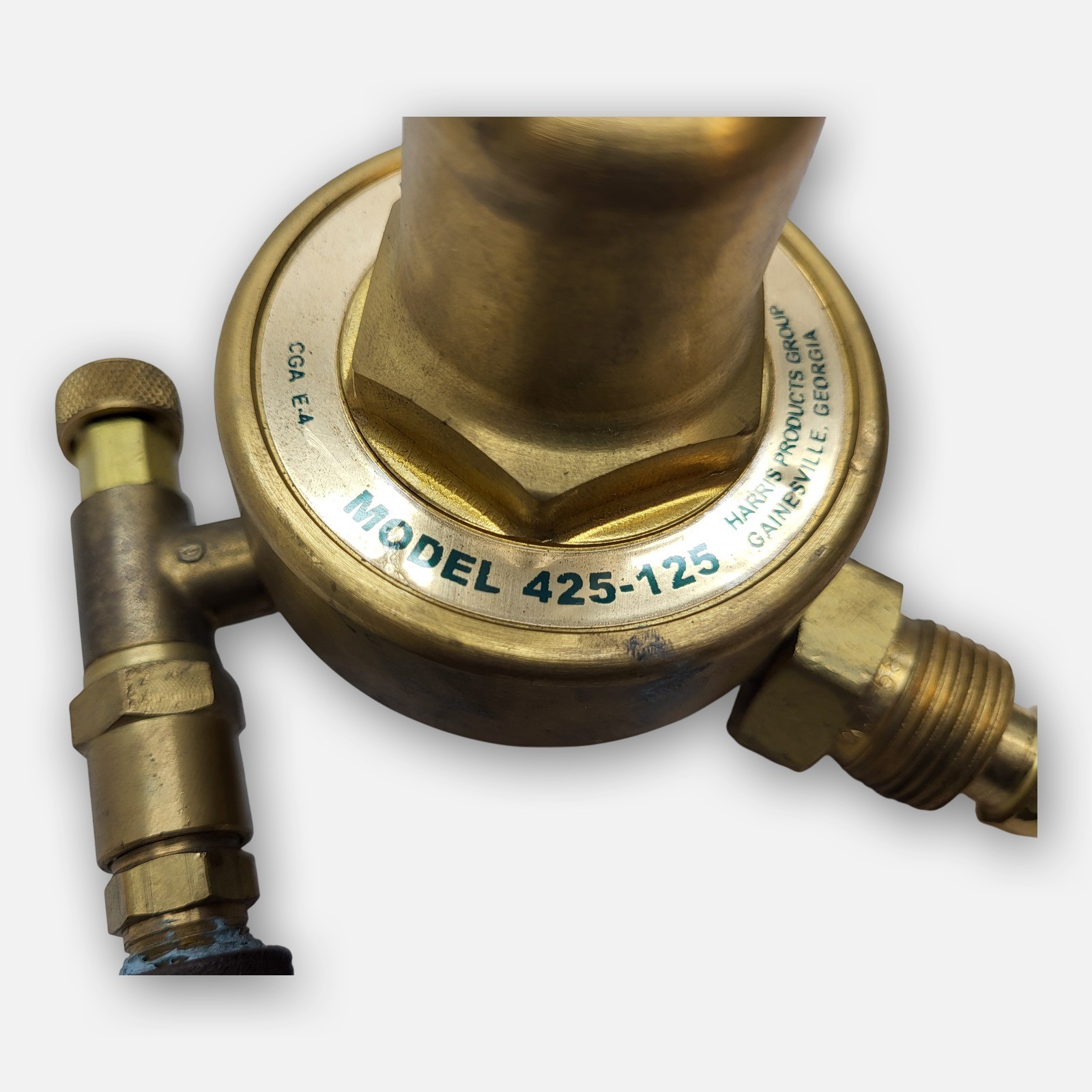 HARRIS 425-125 GAS REGULATOR 4000PSI CGA E-4