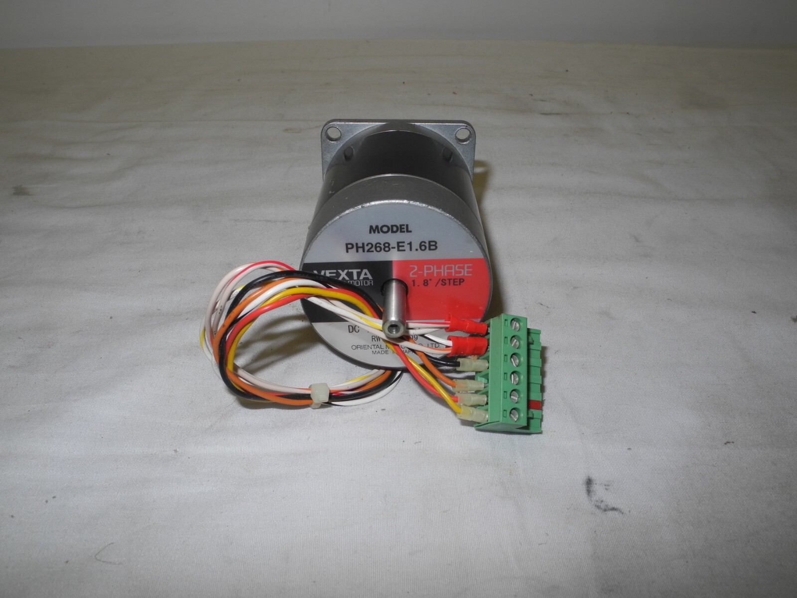 VEXTA PH268-E1.6B 1.8″/STEP 2-PHASE 1.6A 3.2OHM 2-PHASE STEPPING MOTOR