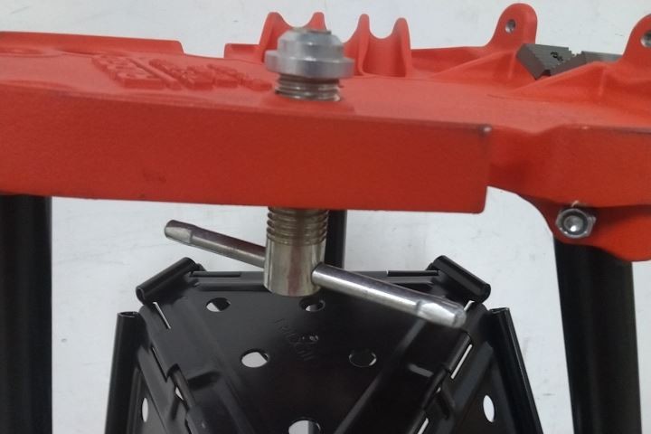 Ridgid 40130 35-1/2 In Maximum Height Portable Tristand