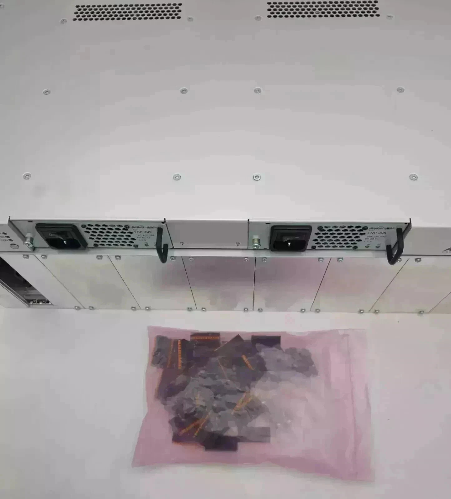 Axis Q7900 14 Slot Video Server Rack Chassis, 0287-004 , 4U, 19″ NEW cctv