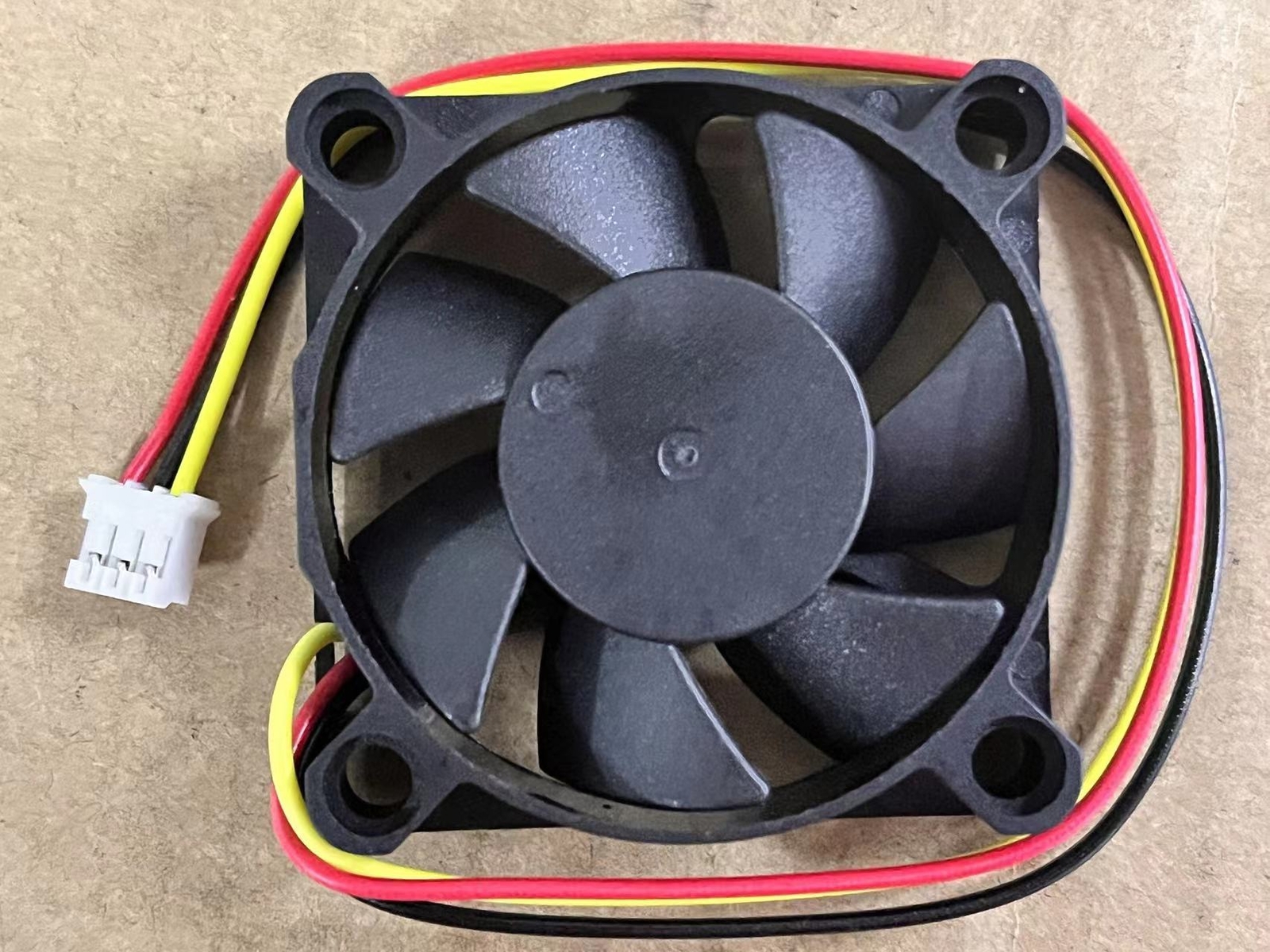 1PC YW04510012LM Y.S.TECH Cooling Fan DC 12V 0.14A 45*45*10mm 3 pin