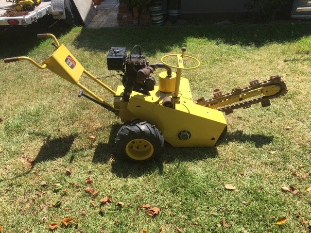 Ditch Witch Ditchwitch C77 trencher, used, good condition