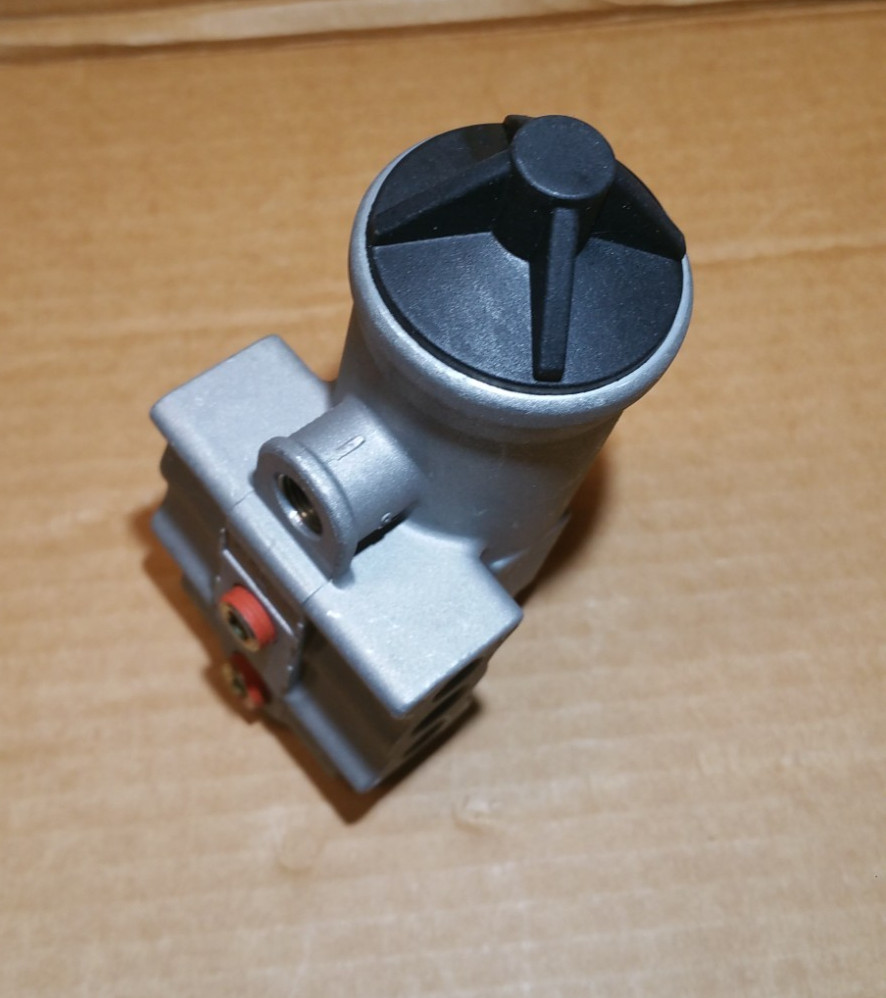 Genuine HD Plus H284358 Air Brake Compressor HD Plug Governor