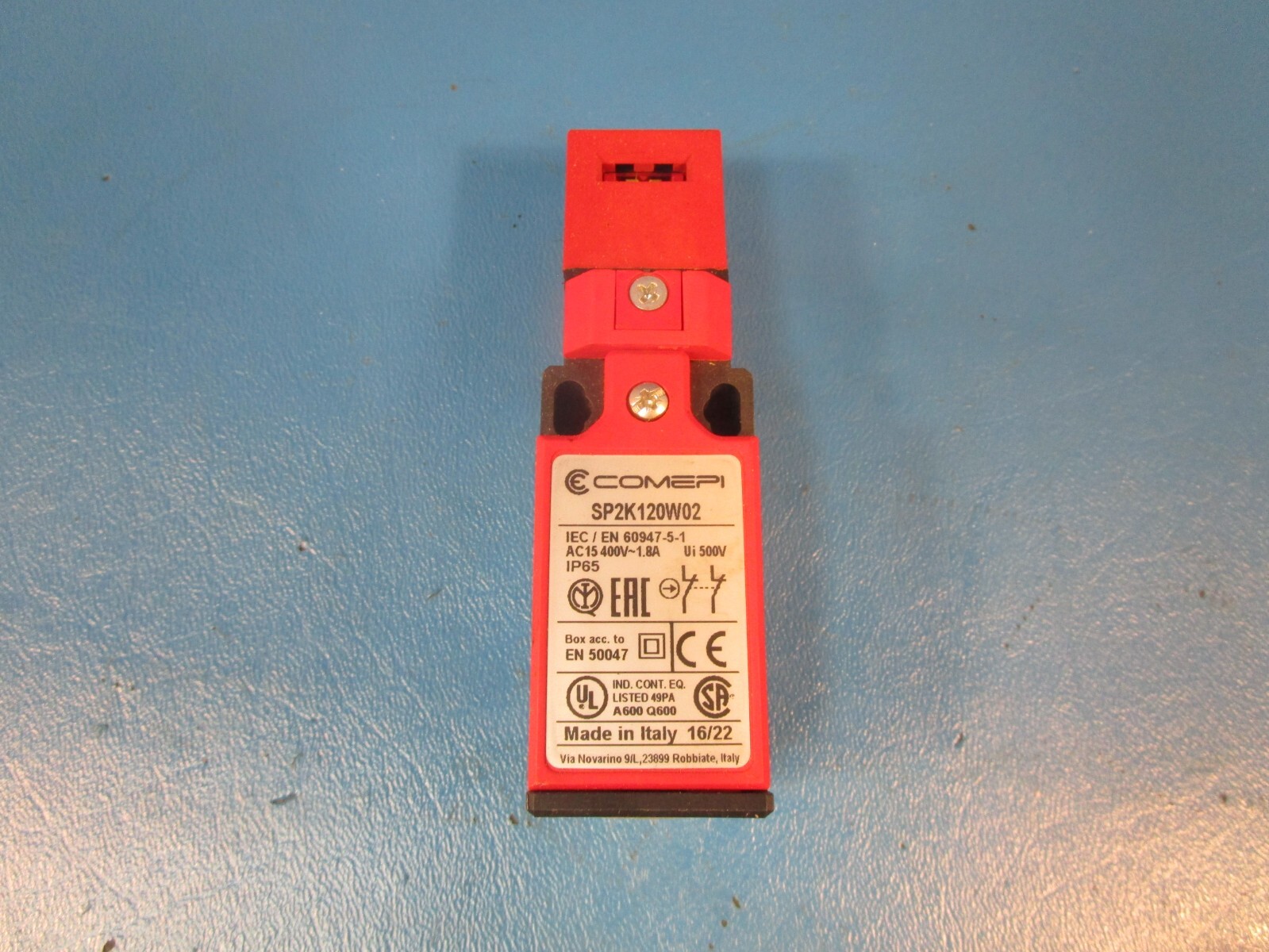 Compi SP2K120W02, Safety Switch, tongue (3-prong key) interlock, 360-degree