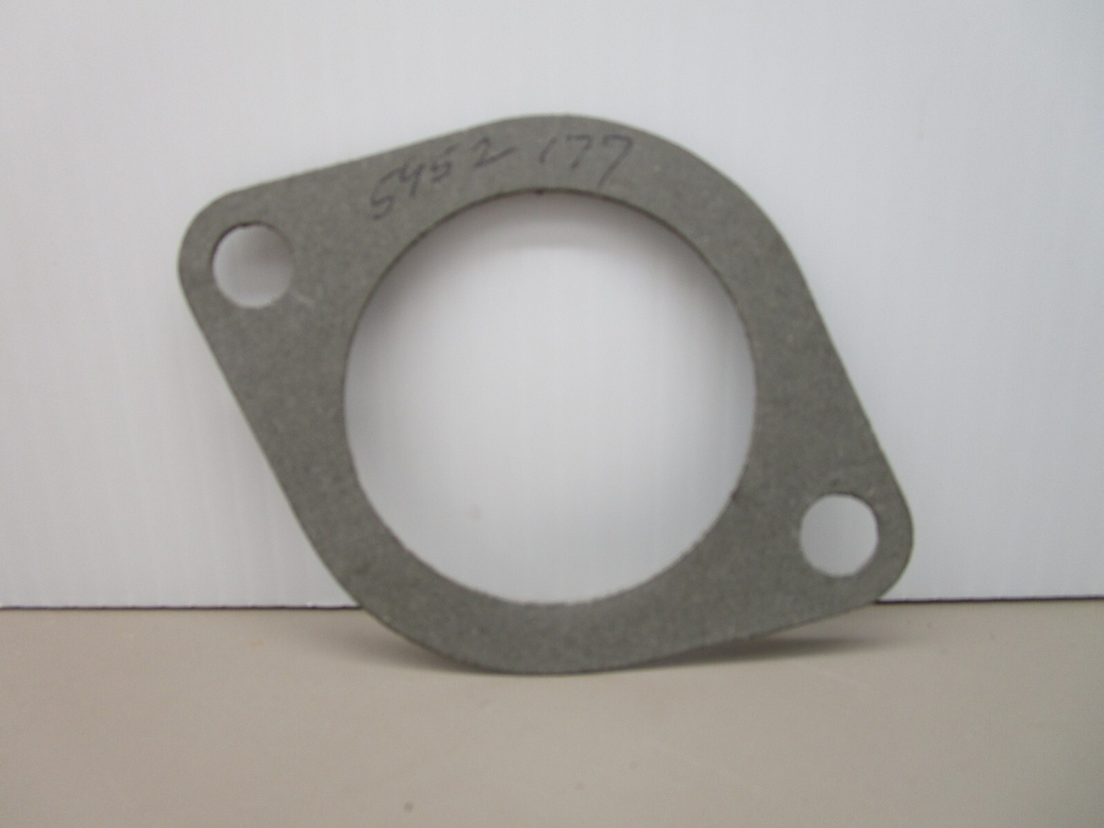 Detroit Diesel 5952177 Two Bolt Flange Gasket 2-3/8″ ID x 4-5/8″ x 3-1/4″