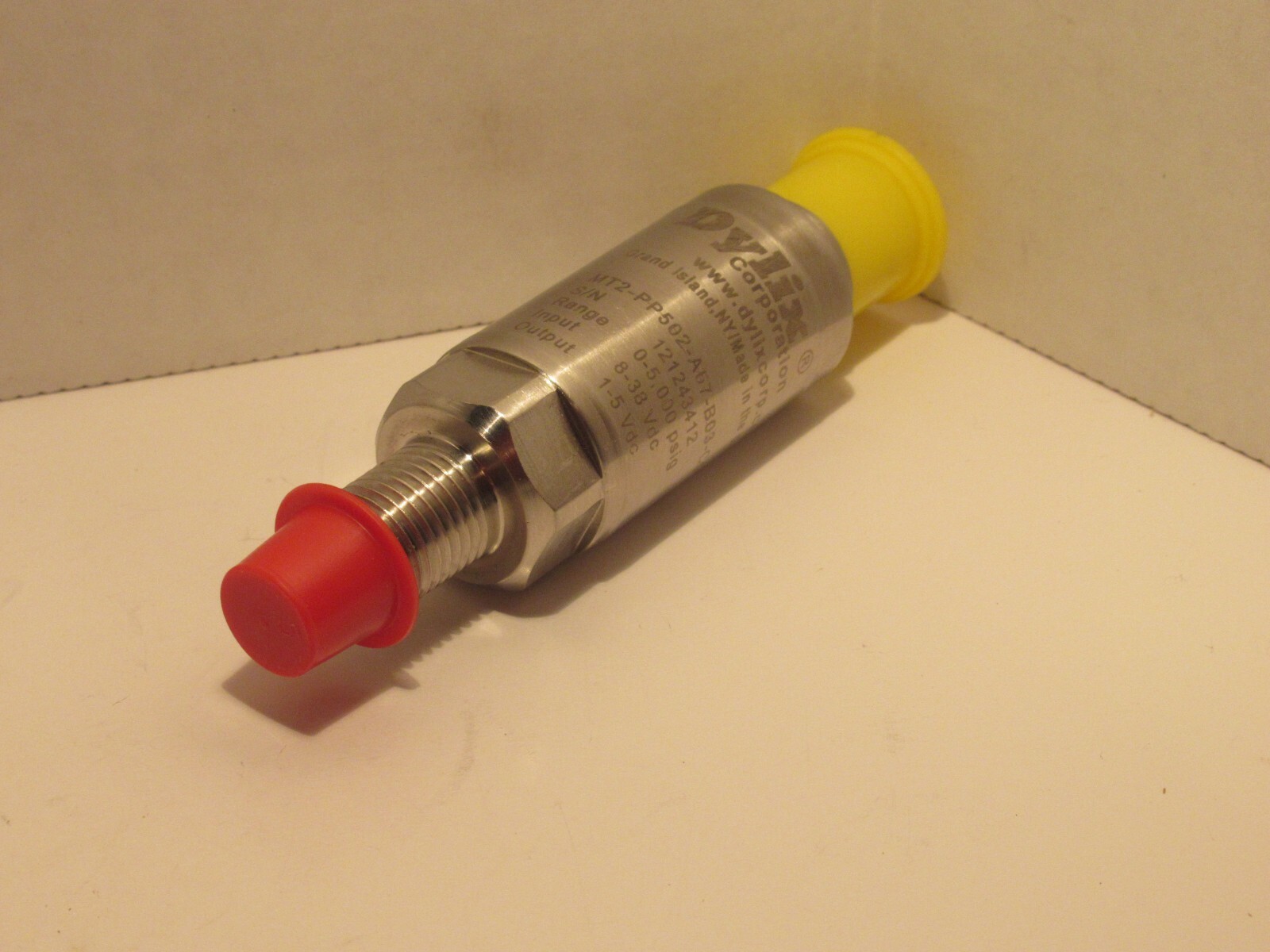 DYLIX MT2-PP502-A57-B03-C01-D07 PRESSURE TRANSMITTER NEW